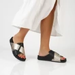 Batz Marina black gold