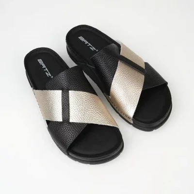 Batz Marina black gold