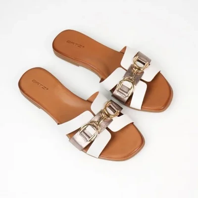 Batz Rebeka fehér színben, valódi bőr, anatómiai kialakítású női divat papucs